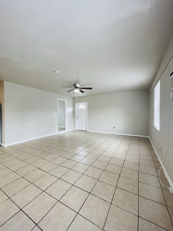 2210 Cantor Ln C, Suncoast Estates, FL 33917 2 Bedroom Apartment for