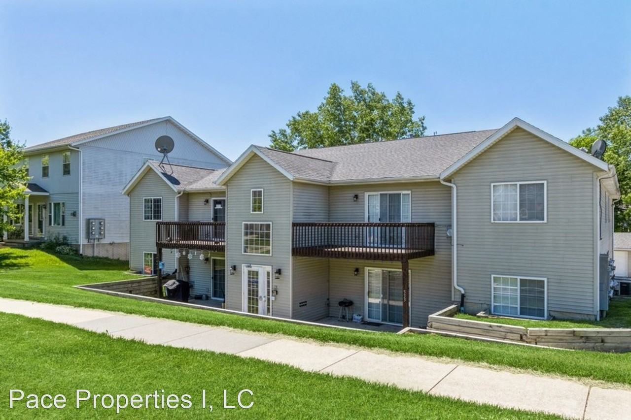 531 627 Potter St Apartments in Tiffin, IA 52340 Zumper