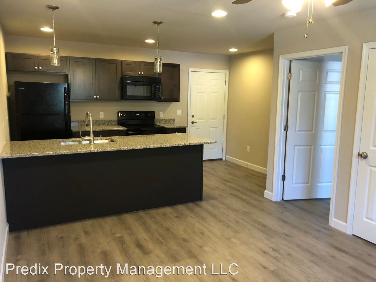 161 E. King St. & 162164 E Fleet St. Apartments in Abbottstown, PA