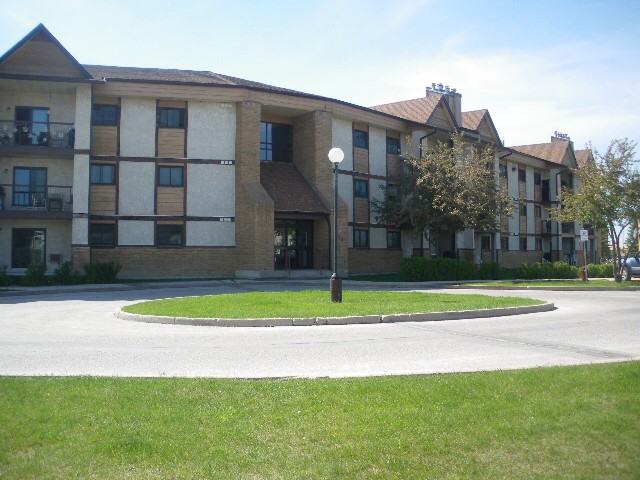 193 Victor Lewis Drive, Winnipeg, MB R3P 2A5 1 Bedroom Condo for 1,295