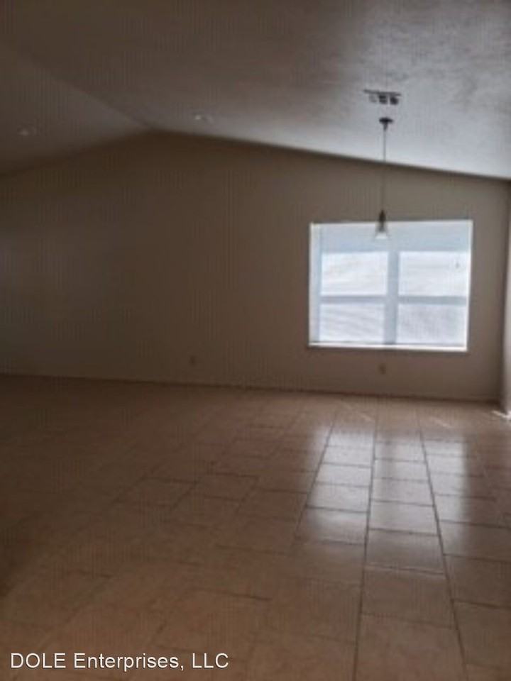 200 311 Rock Hollow Apartments in Ada, OK 74820 Zumper