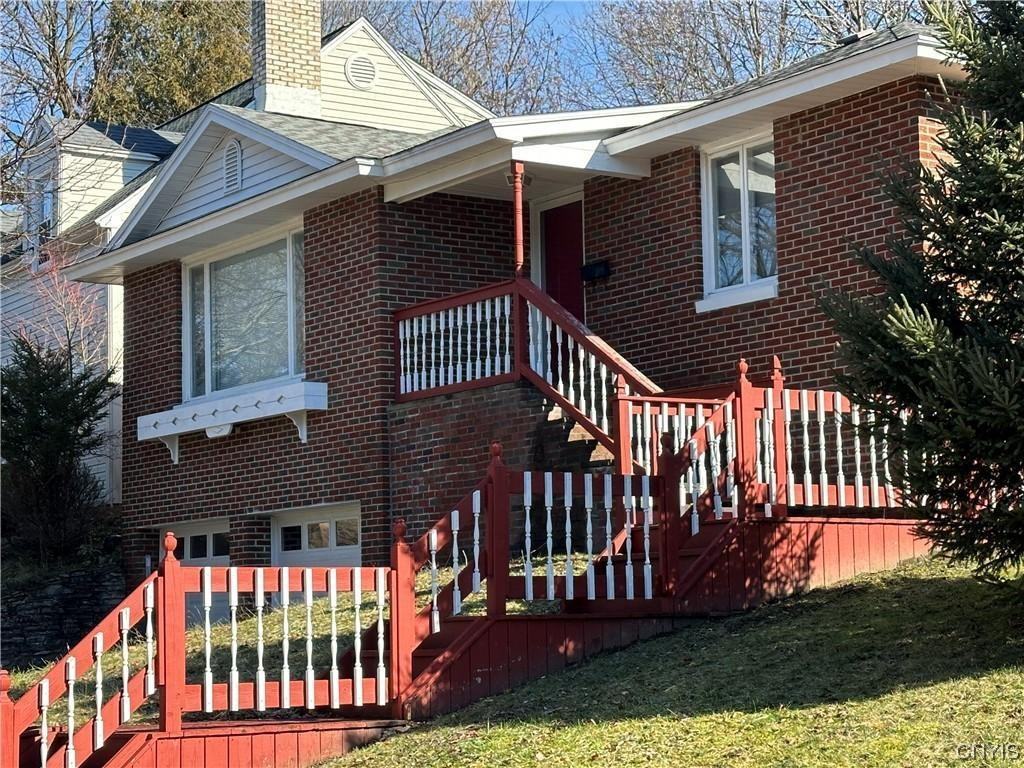 605 Crawford Ave, Syracuse, NY 13224 4 Bedroom Apartment for 3,000