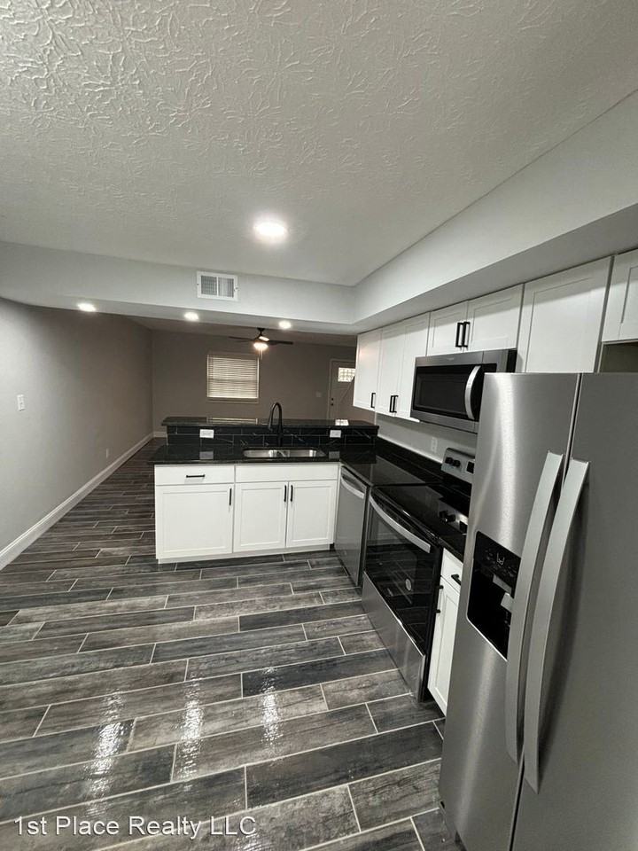 Summerhill Lane Townhomes Apartments 32043254 Summerhill Lane