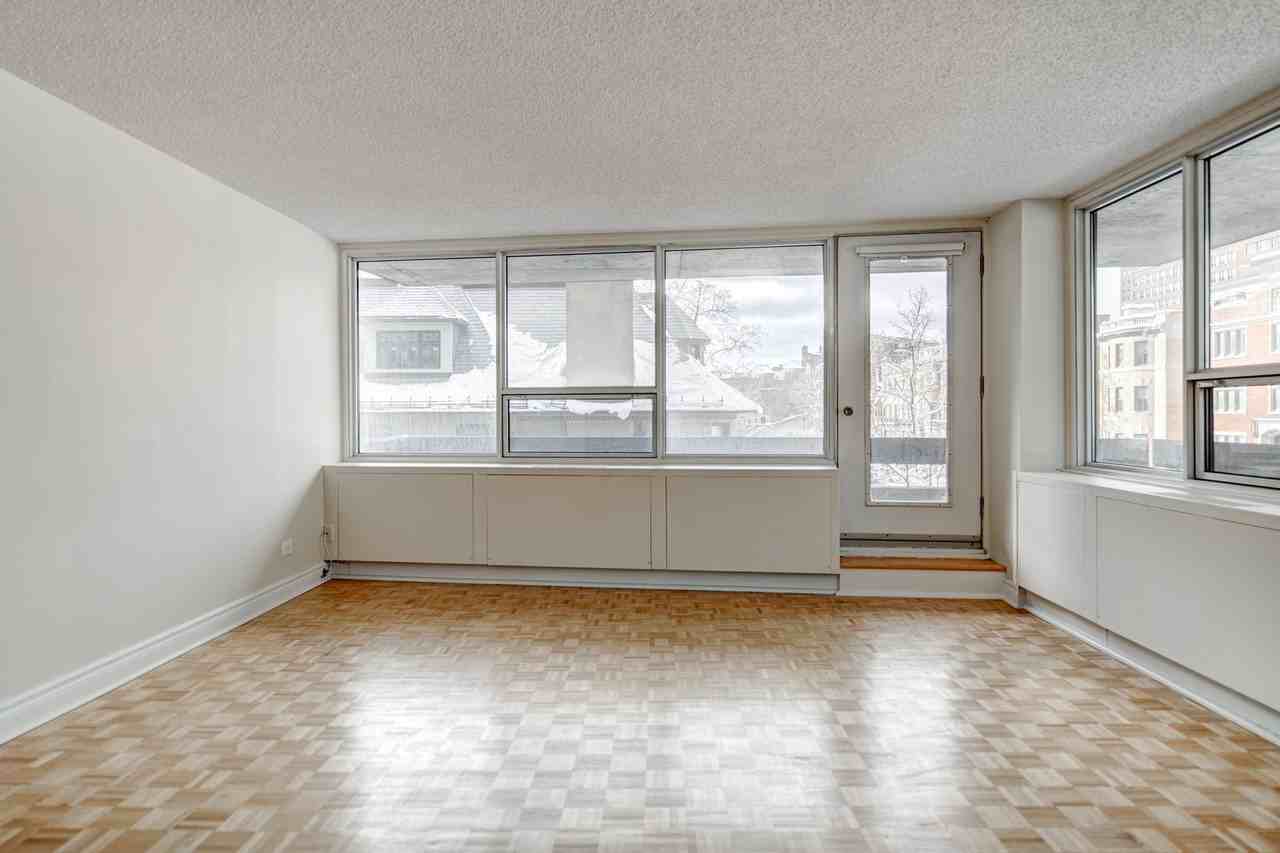 1550 Avenue du DocteurPenfield Apartments 1550 Av Du Docteur