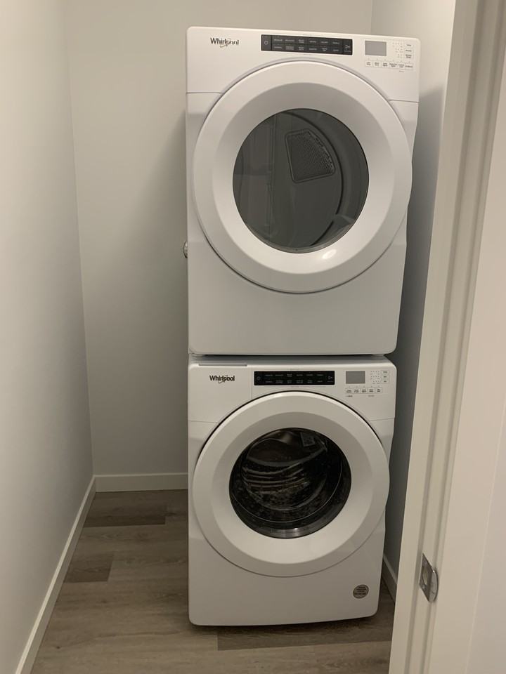 3 Bedroom 2.5 Bathroom Townhouse in Redstone Apartments 301 Redstone