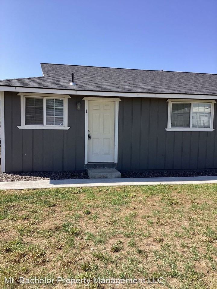 525 & 555 NW 9th St, 530 & 550 NW 10th St, 920 & 960 NW Fairmont St