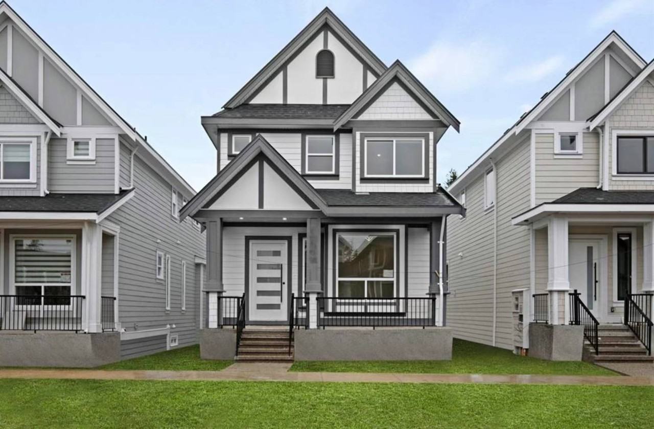 16646 21A Avenue, Surrey, BC V3S 9X8 2 Bedroom House for 1,900/month