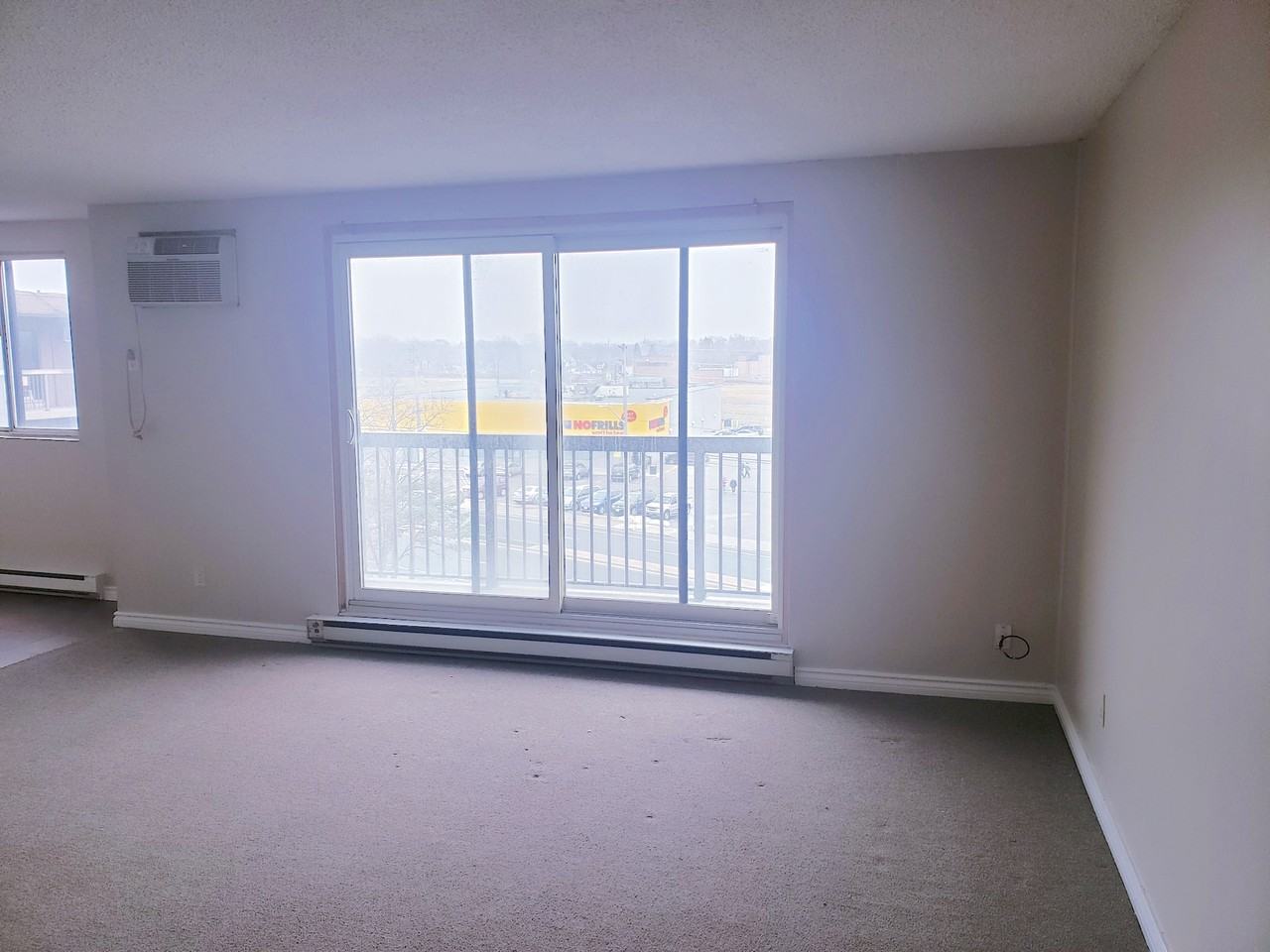 3936 Wyandotte St E Apartments in Ford City, Windsor, ON N8Y 4V1 Zumper