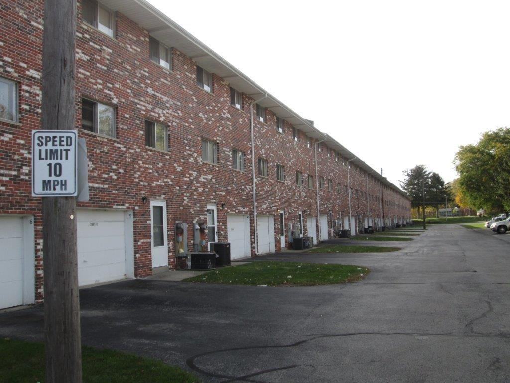 Halsted Park Apartments 2535 Halsted Rd, Rockford, IL 61101 Zumper