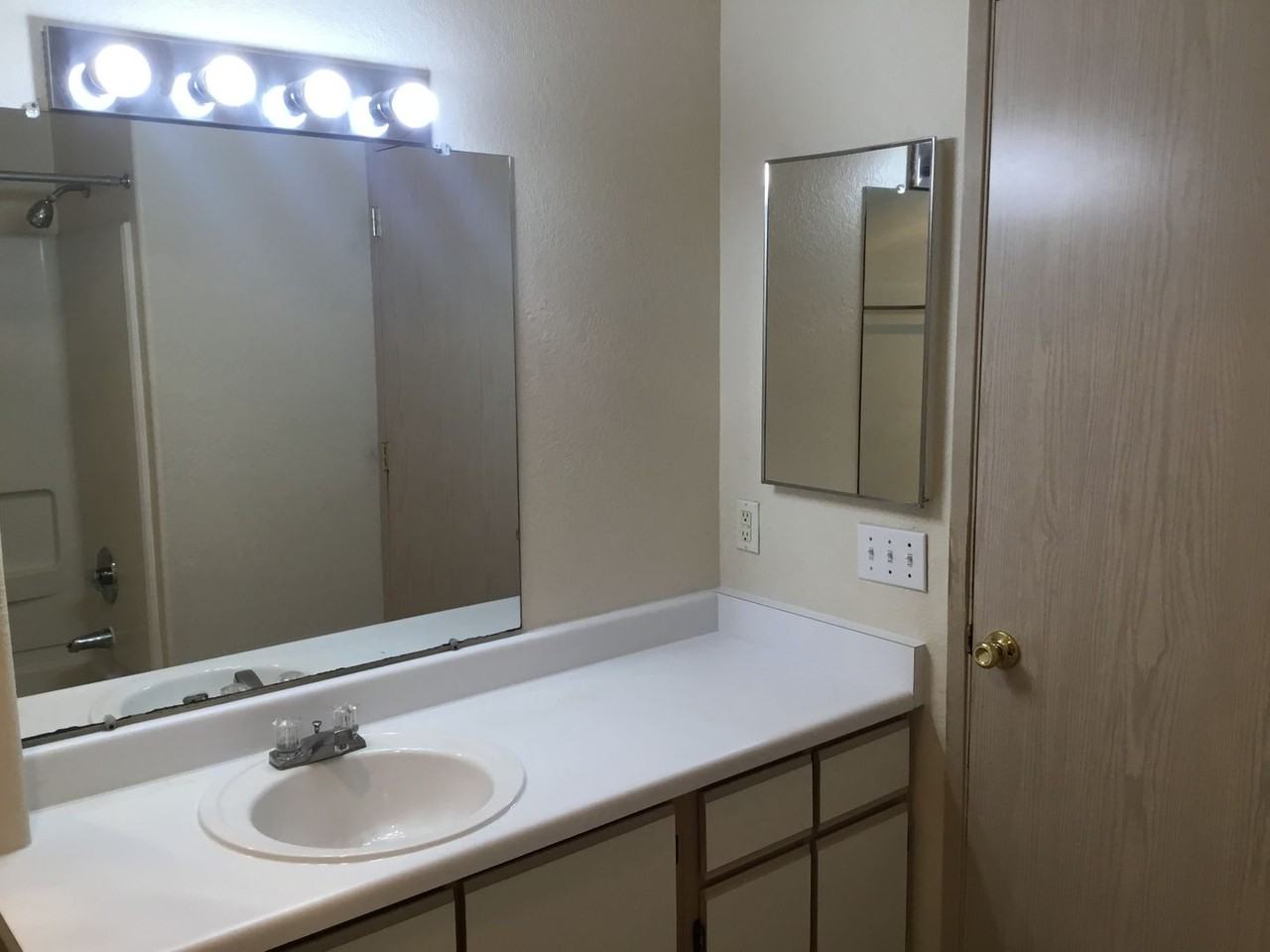 Fircrest Apartments 803 Se 187th Ave, Gresham, OR 97233 Zumper