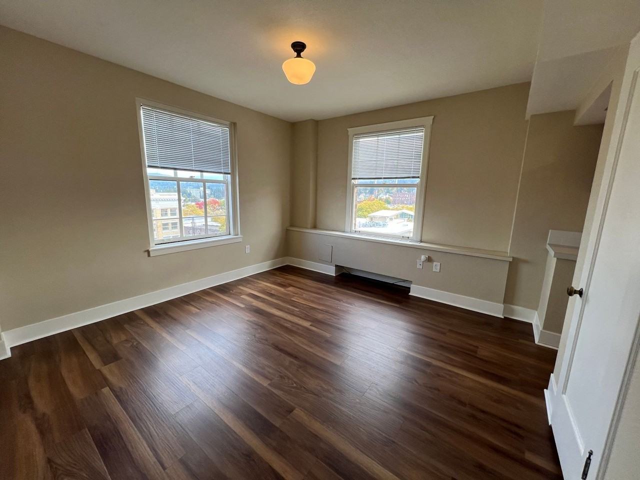 Leopold Hotel Res Apartments 1224 Cornwall Ave, Bellingham, WA