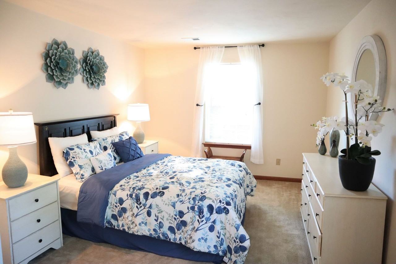 Pembroke Crossing Apartments 825 Crossing Ct, Virginia Beach, VA