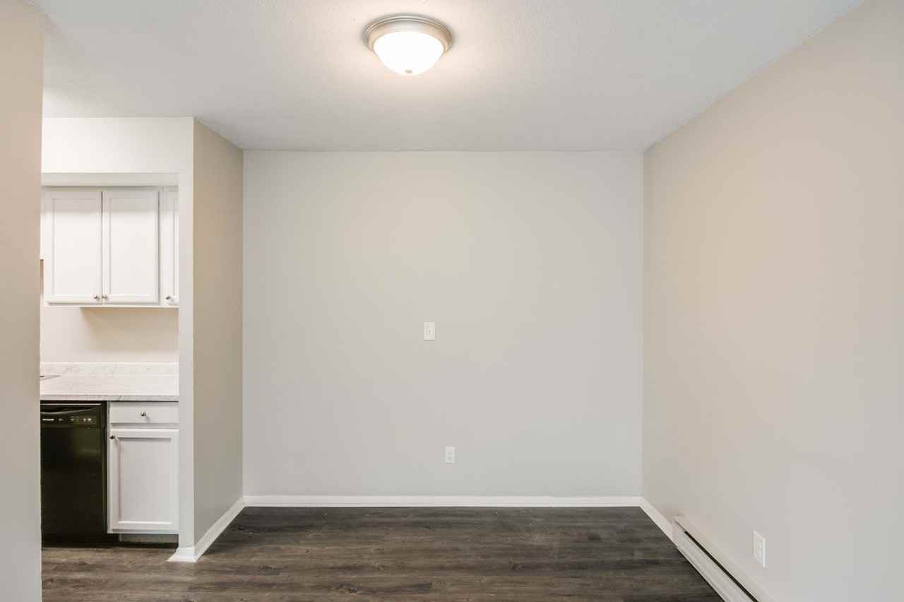 Renaissance Apartments (A to Z Properties LLC) 720 W Michigan Ave