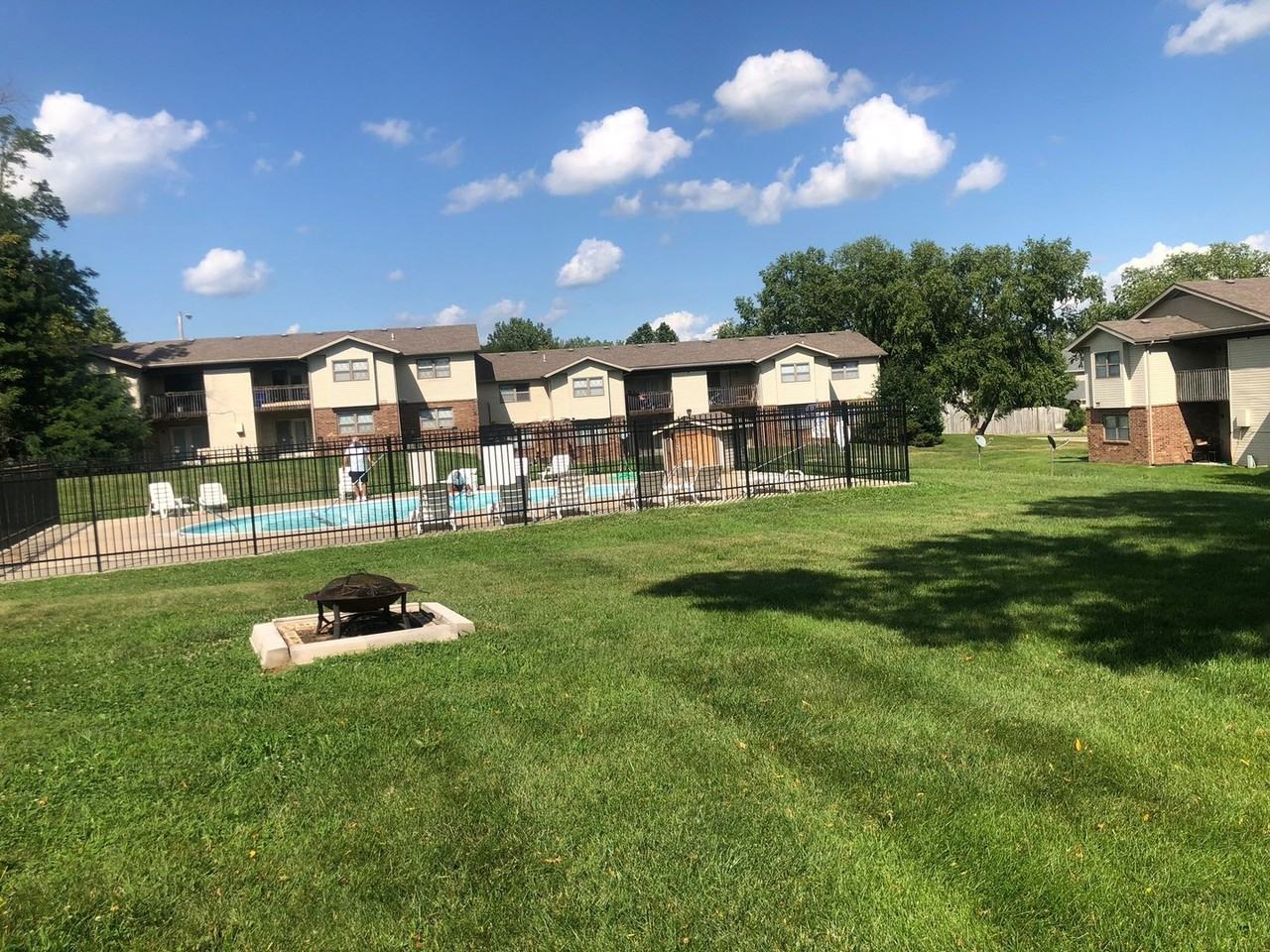 Keeneland Downs Apartments 8 N Keene St, Columbia, MO 65201 Zumper