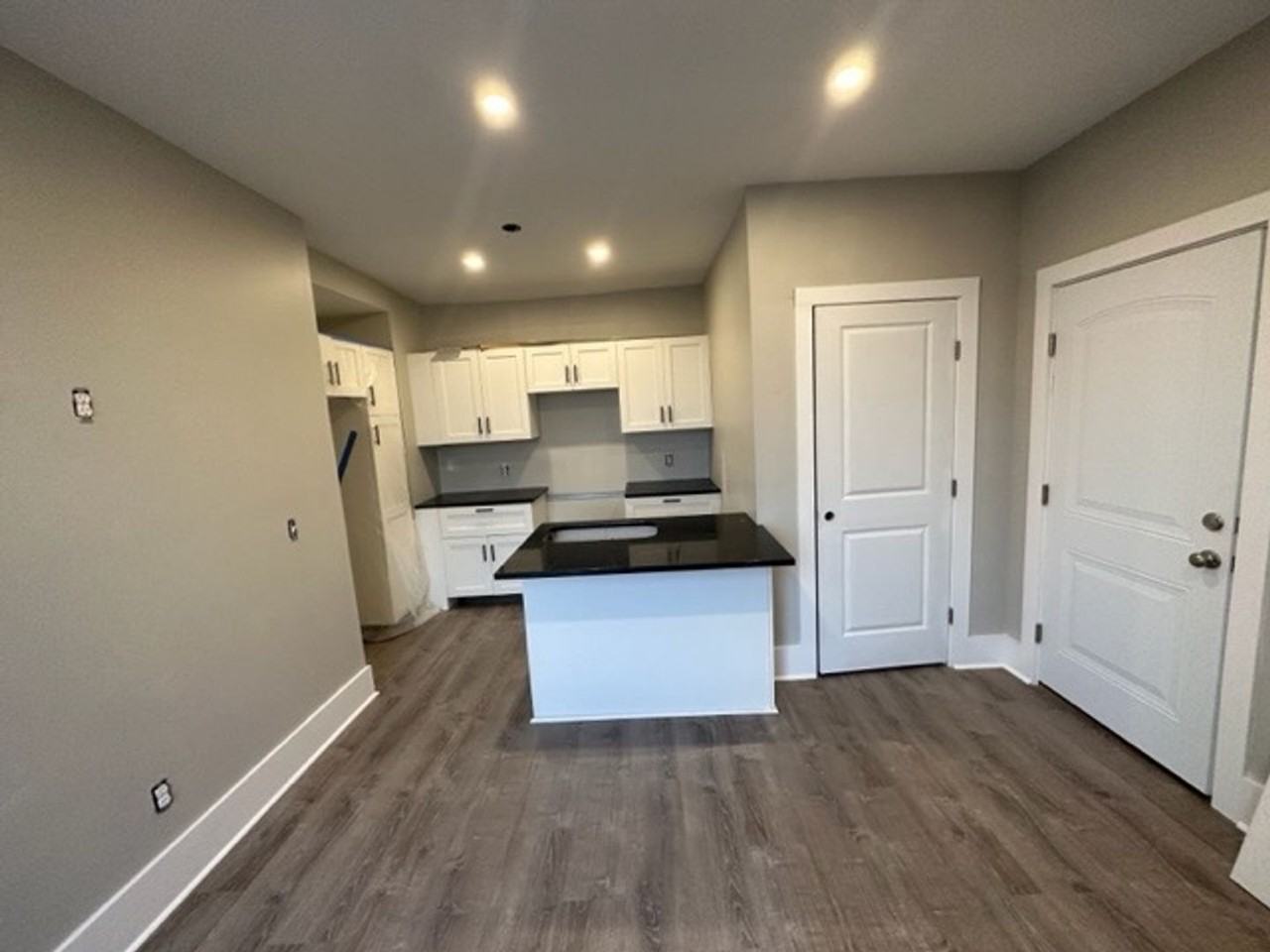 221223 W King Street Apartments 221 1/2 W King St, Lancaster, PA