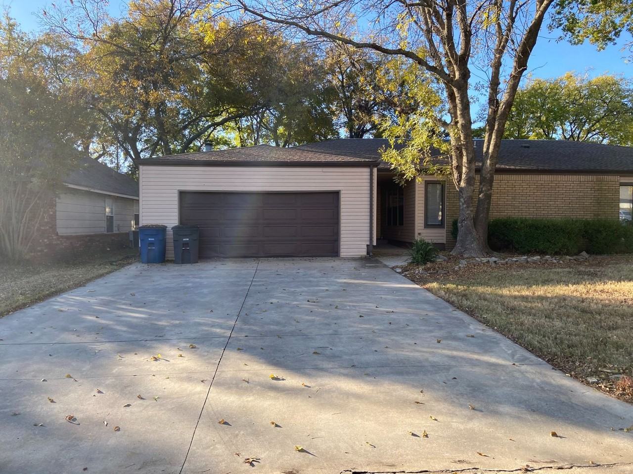 6518/6520 E 90th St Apartments in Tulsa, OK 74133 Zumper