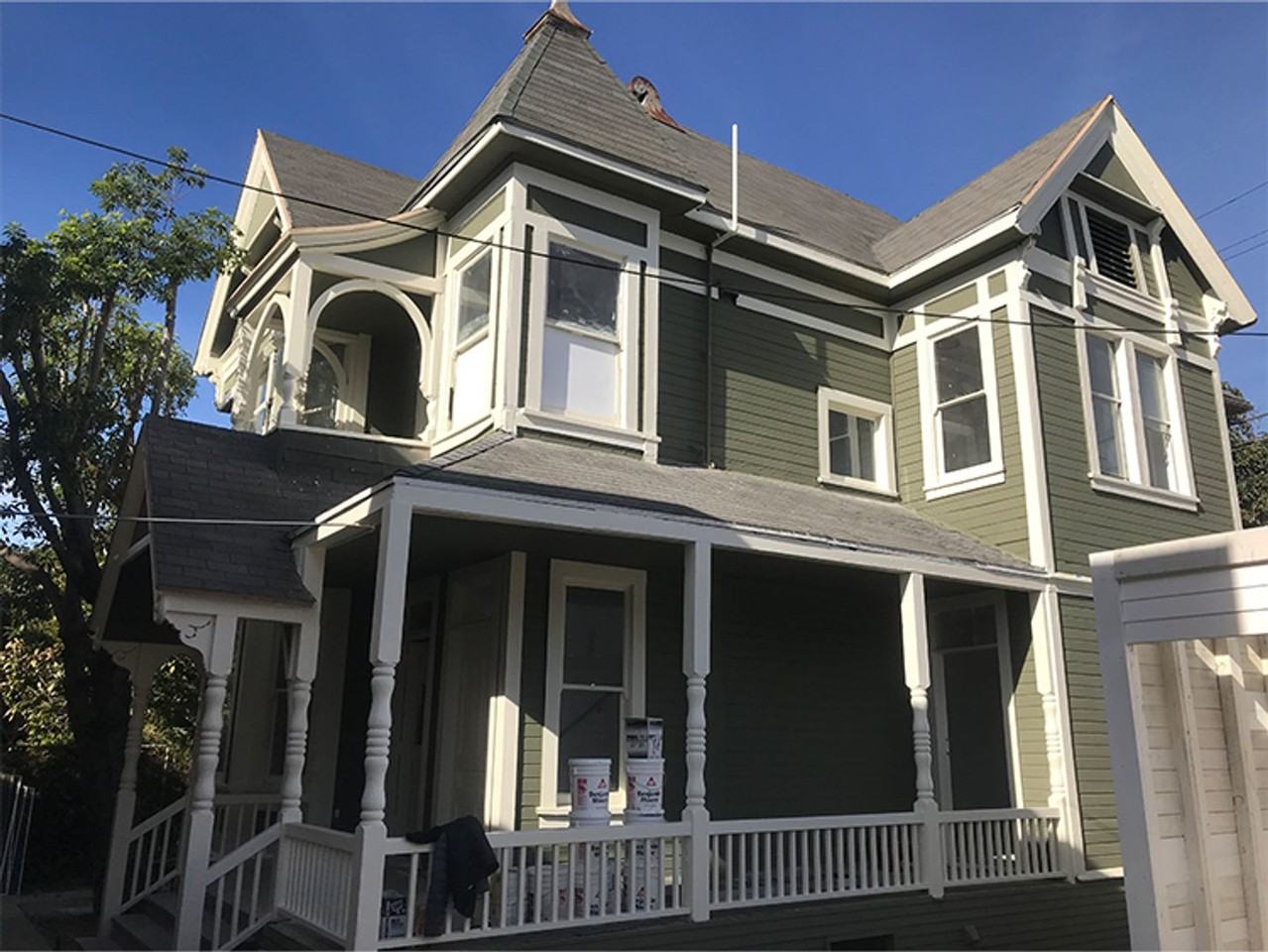 1117 28th St. The Hidden Gem Apartments 1117 W 28th St, Los Angeles