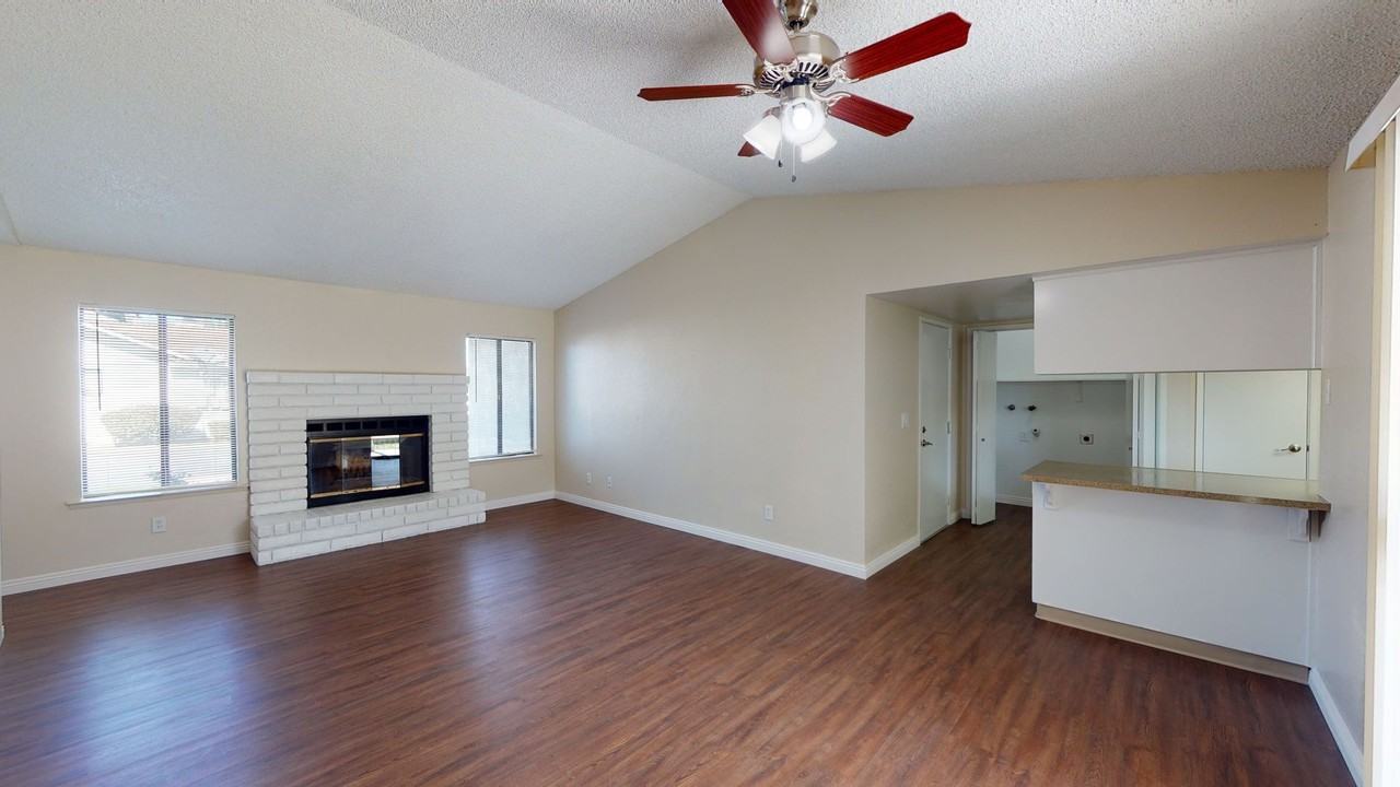 Sunset Gardens Apartment Homes Apartments 950 Way, Madera, CA