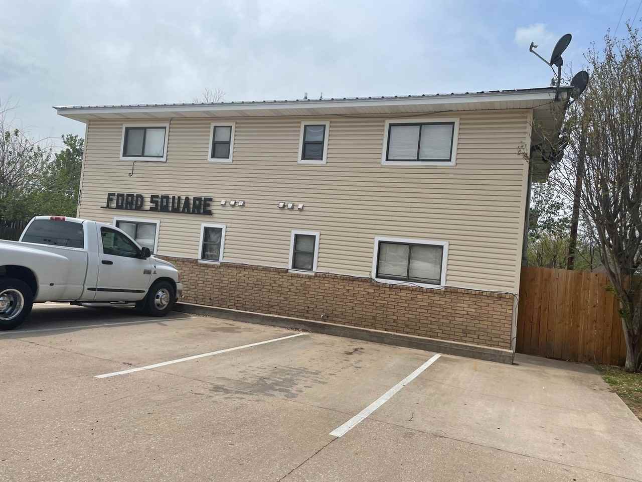 Ford Square Apartments 1407 Ford St, Llano, TX 78643 Zumper