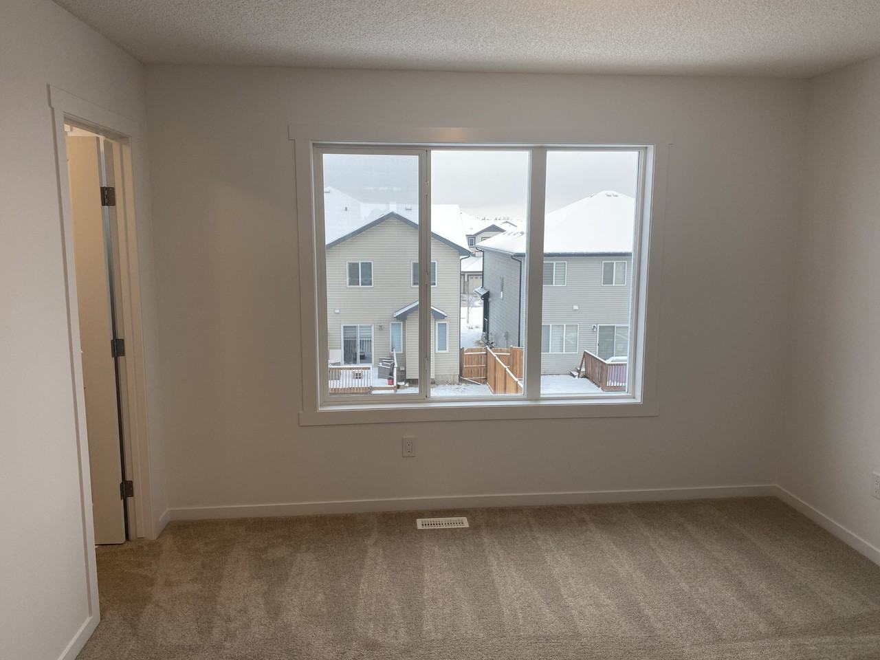 3 Bedroom 2 Bathroom Townhouse in Tamarack Apartments 1530 Tamarack