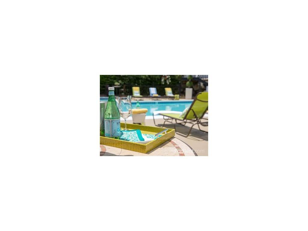 Legends at Lake Murray Apartments 1220 Meredith Drive, Columbia, SC