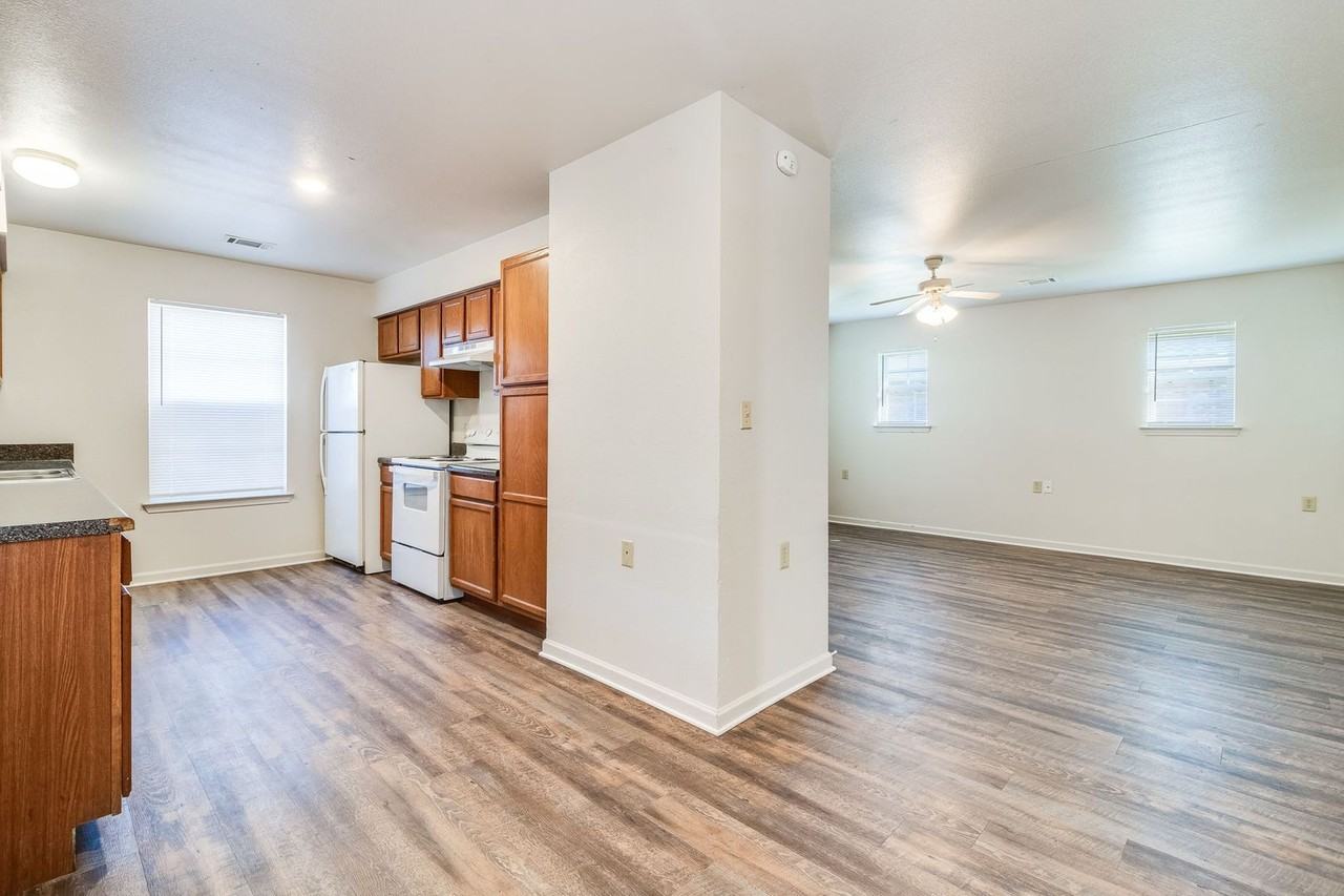 West End Estates Apartments 1213 Lombard St, New Iberia, LA 70560