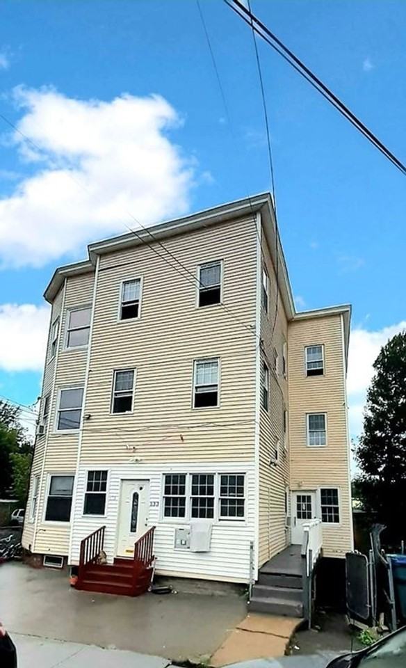 131 Clarendon Street Apartments 131 Clarendon St, Fitchburg, MA 01420