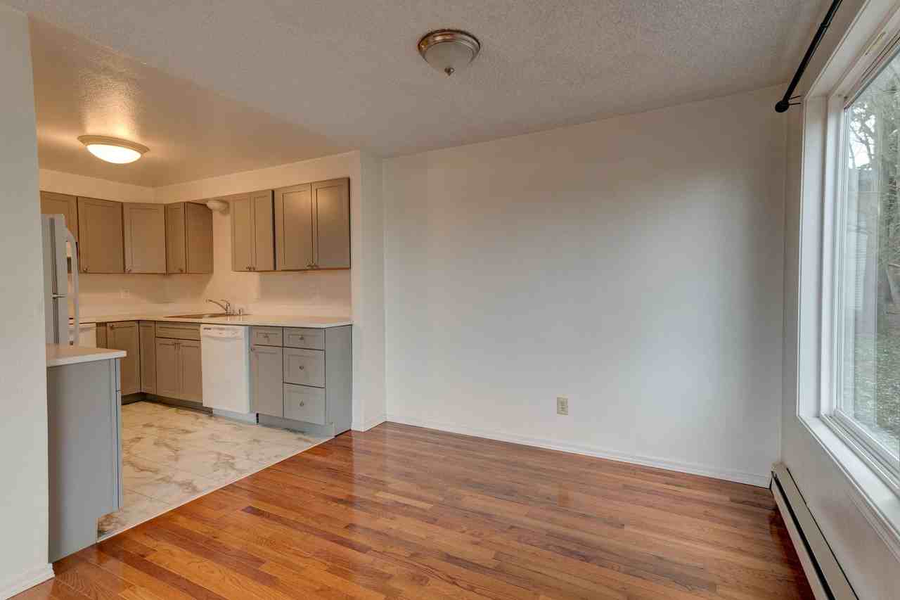 M0646Prairie Village 304 N. Main St Apartments 304 N Main St