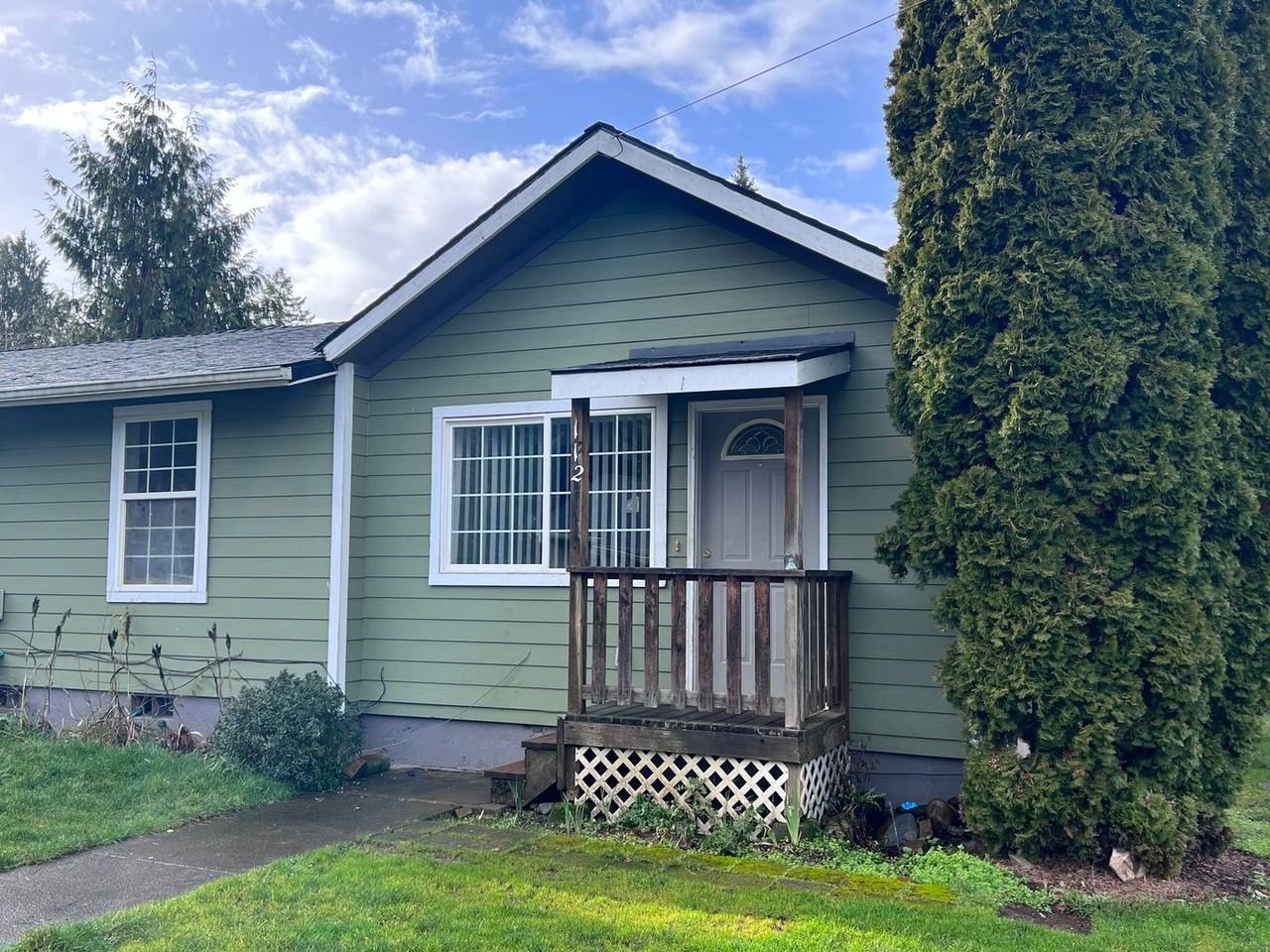 OWN920 Apartments 110 9TH AVE / 112 9TH AVE, Sweet Home, OR 97386