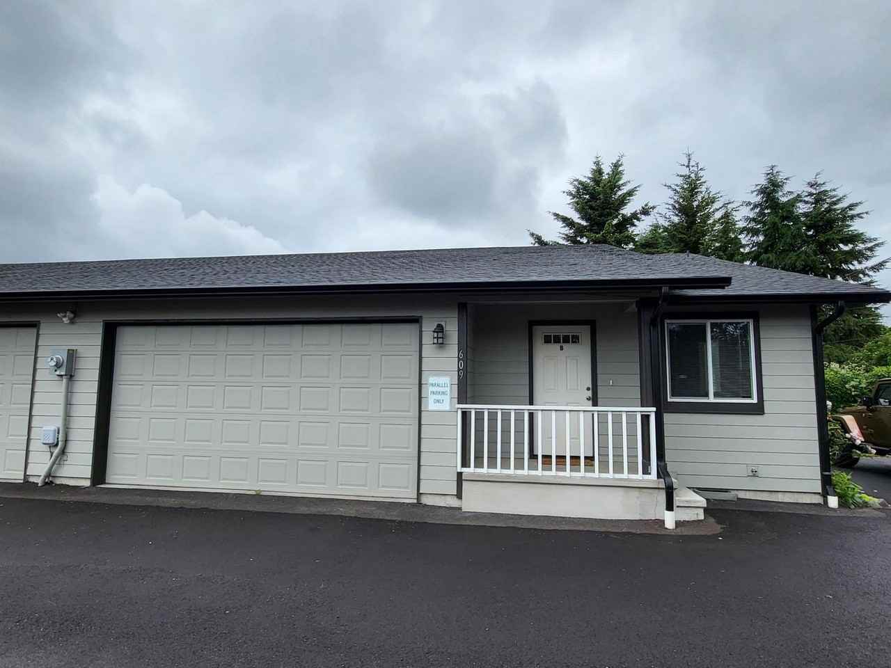 Washington Duplex Apartments 609 S Washington Ave, Centralia, WA