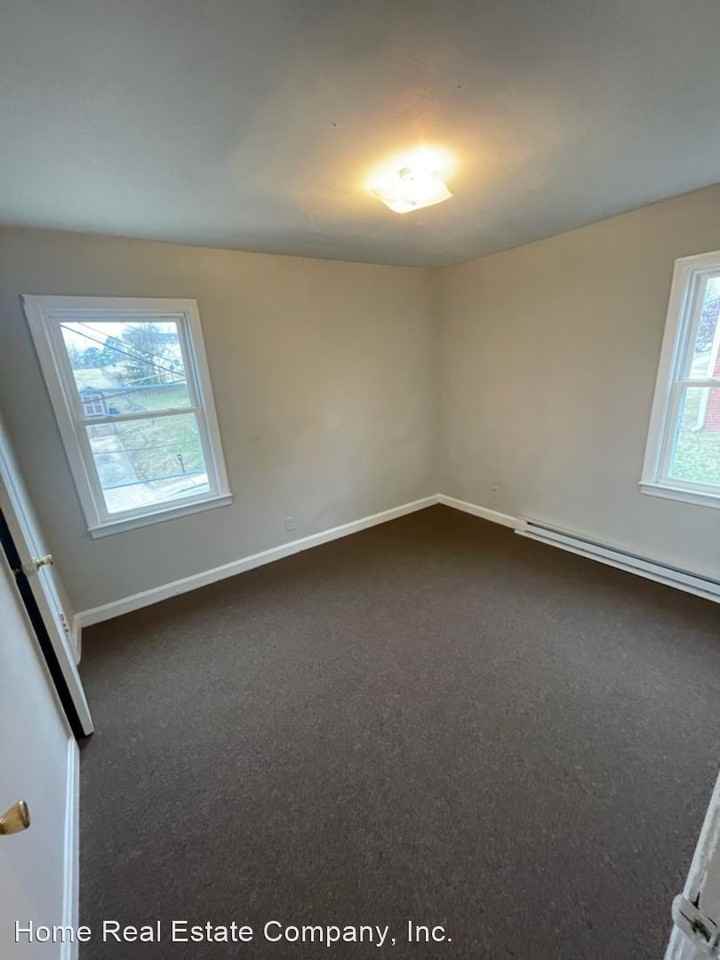 14311447 Clark Avenue & 540 McDaniel Street Apartments in Ogburn