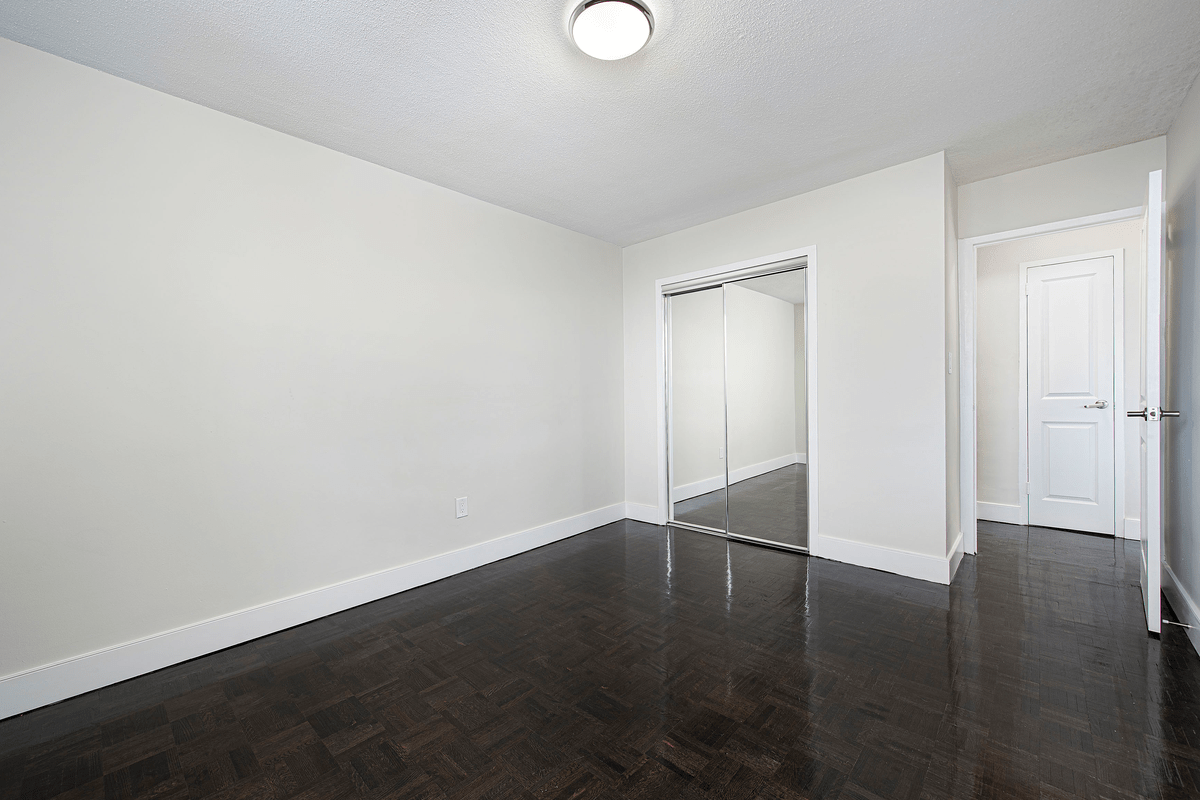 Tobermory Terrace Apartments 35 Tobermory Dr, Toronto, ON M3N 2R6