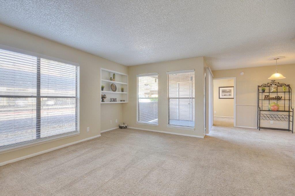 Villas at Cave Creek Apartments 2529 W Cactus Rd, Phoenix, AZ 85029