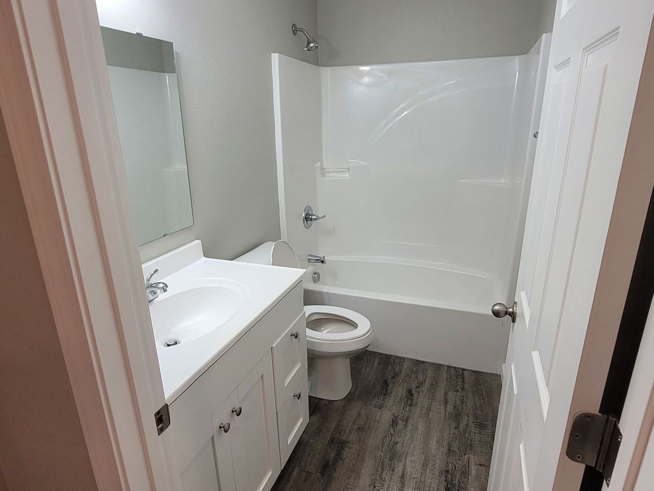 Creekside Apartments 16901 Cattail Bottoms Dr, Warrenton, MO 63383