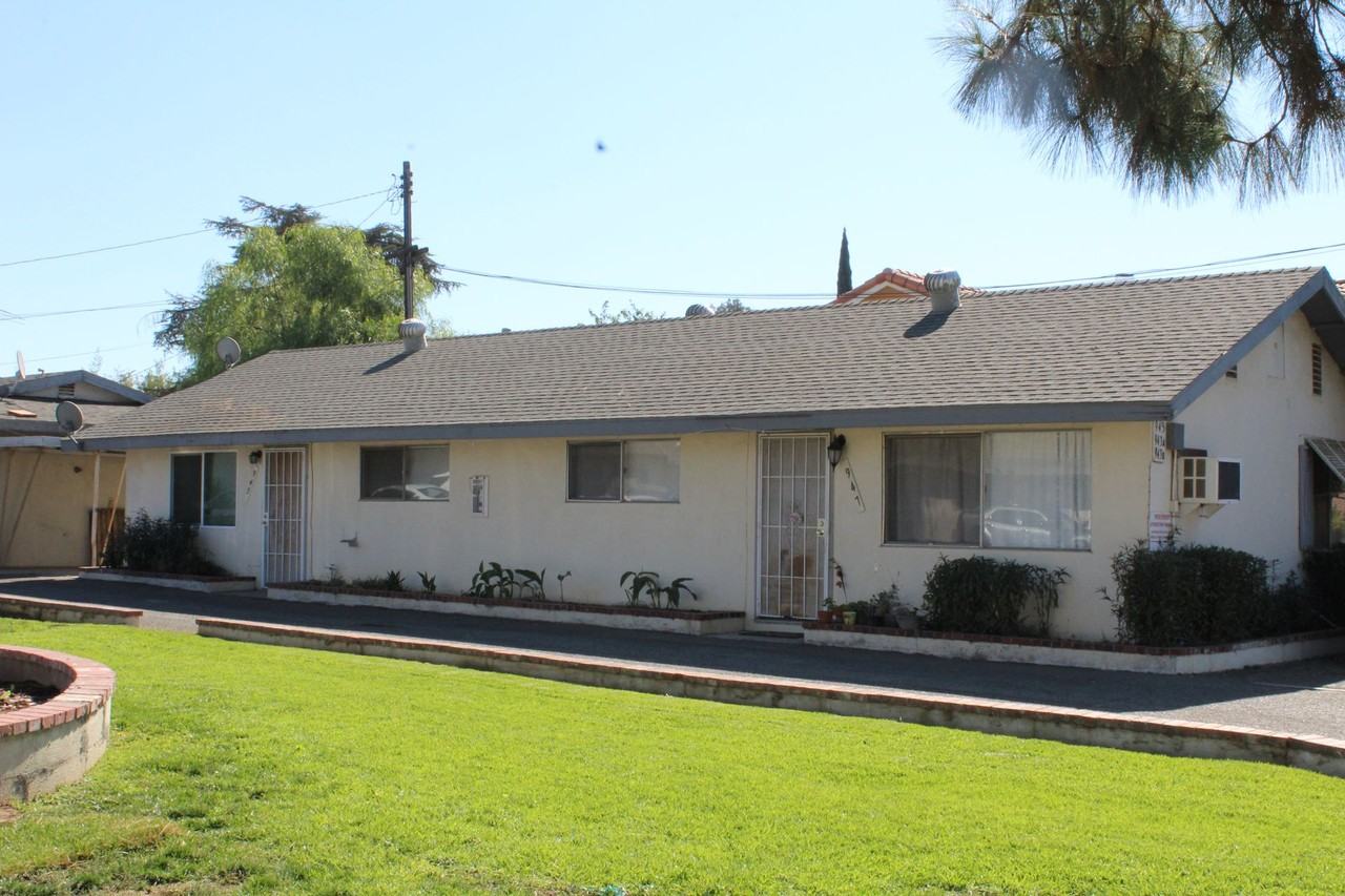 Park Ave Apartment complex Apartments 937 Park Ave, Calimesa, CA