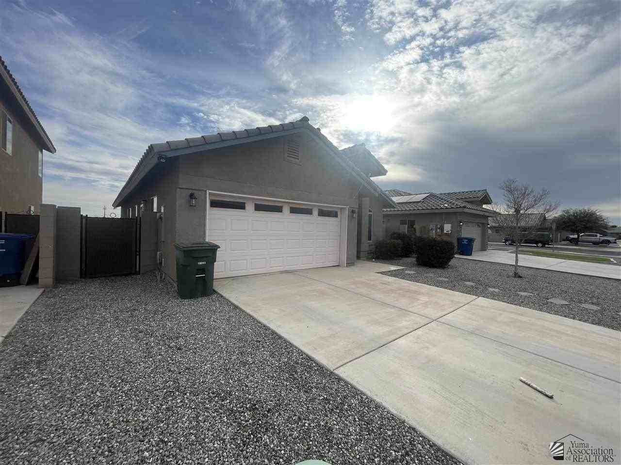 4131 W 25th Rd, Yuma, AZ 85364 3 Bedroom Apartment for 1,795/month