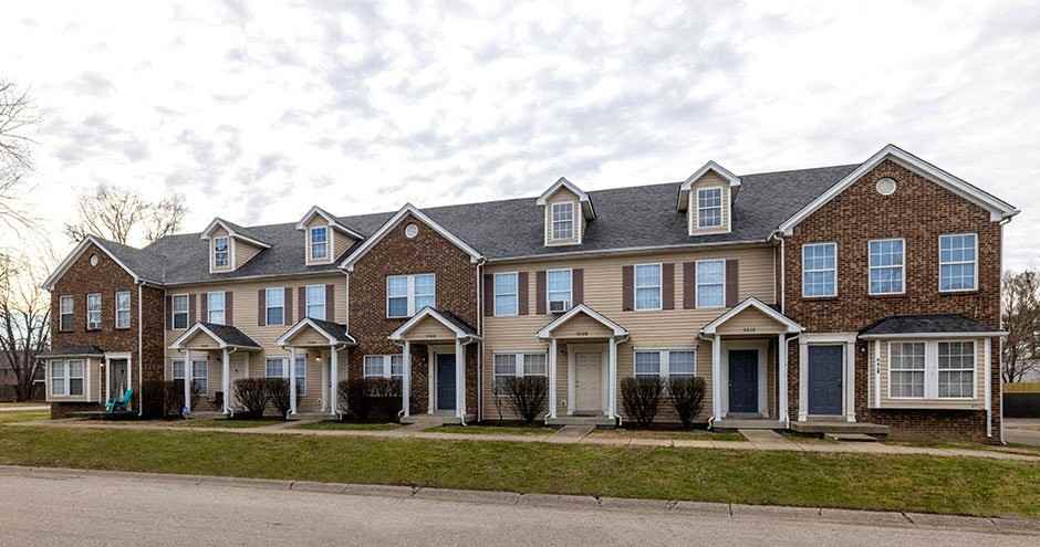Bayshore Townhomes Apartments 5501 Bayshore Ct, Louisville, KY 40258