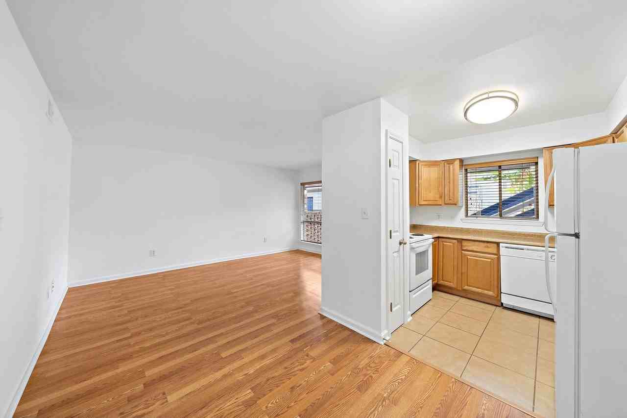 Ebbtide Apartments 100 Market St, Galveston, TX 77550 Zumper