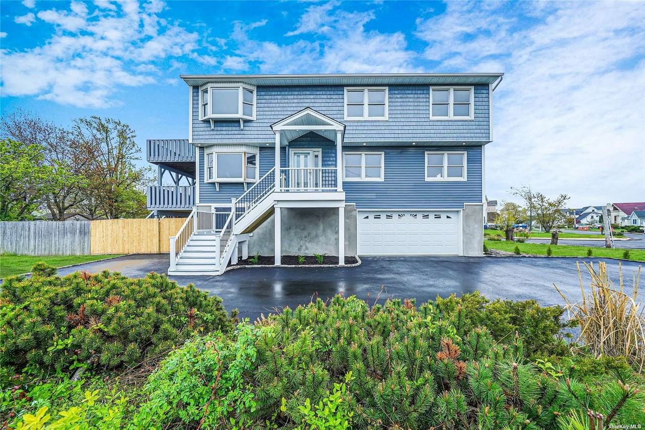 7 Riverdale Ave 1, East Massapequa, NY 11758 6 Bedroom Apartment for