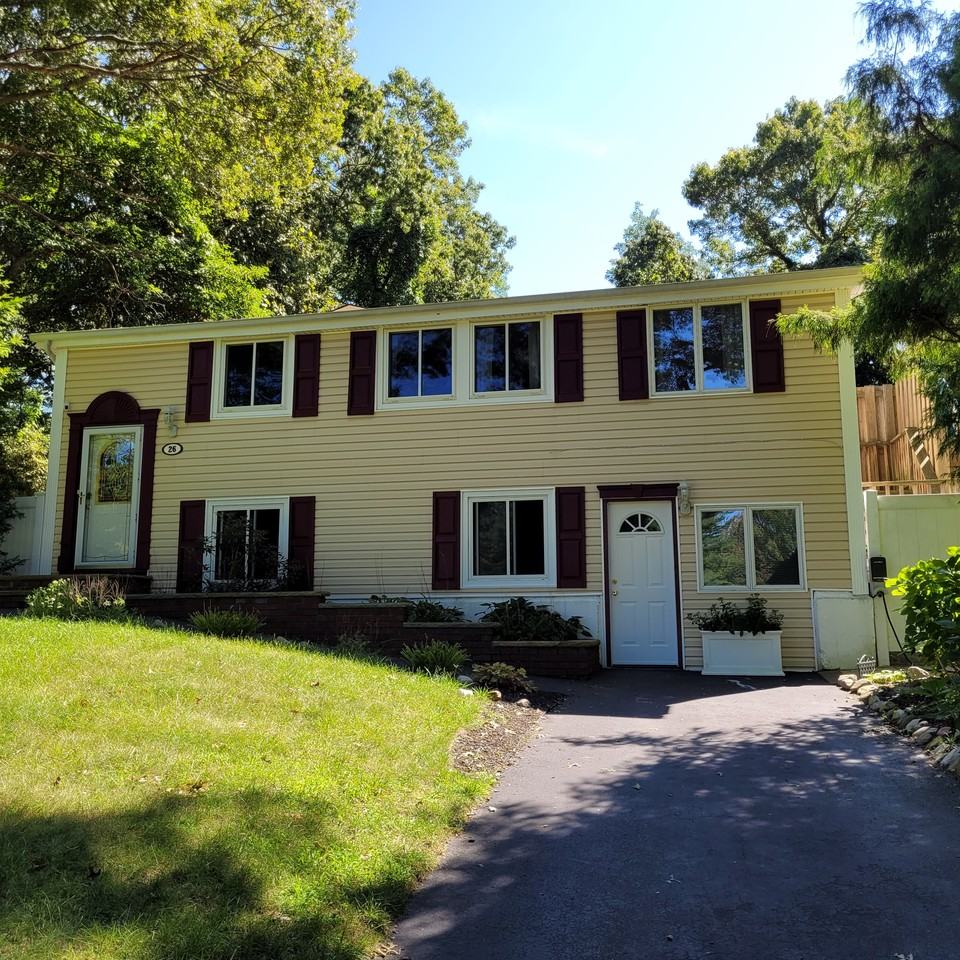 26 Woodchuck Ln 26, Port Jefferson Station, NY 11733 1 Bedroom