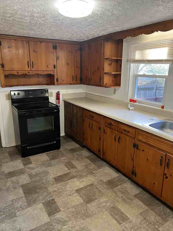 2235 Whittle Springs Rd NA, Knoxville, TN 37917 2 Bedroom House for