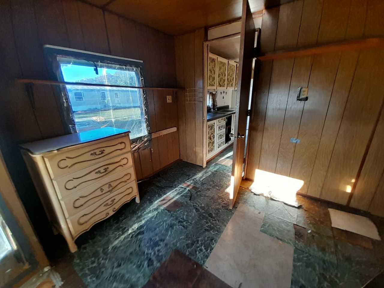 Danville Mobile Home Park H3, Danville, IL 61832 2 Bedroom Apartment