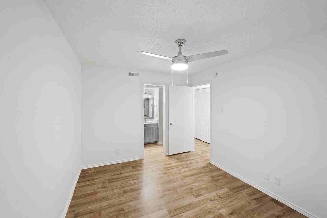 Casa Villas Apartments 6130 Oakland Hills Dr, Fort Worth, TX 76112