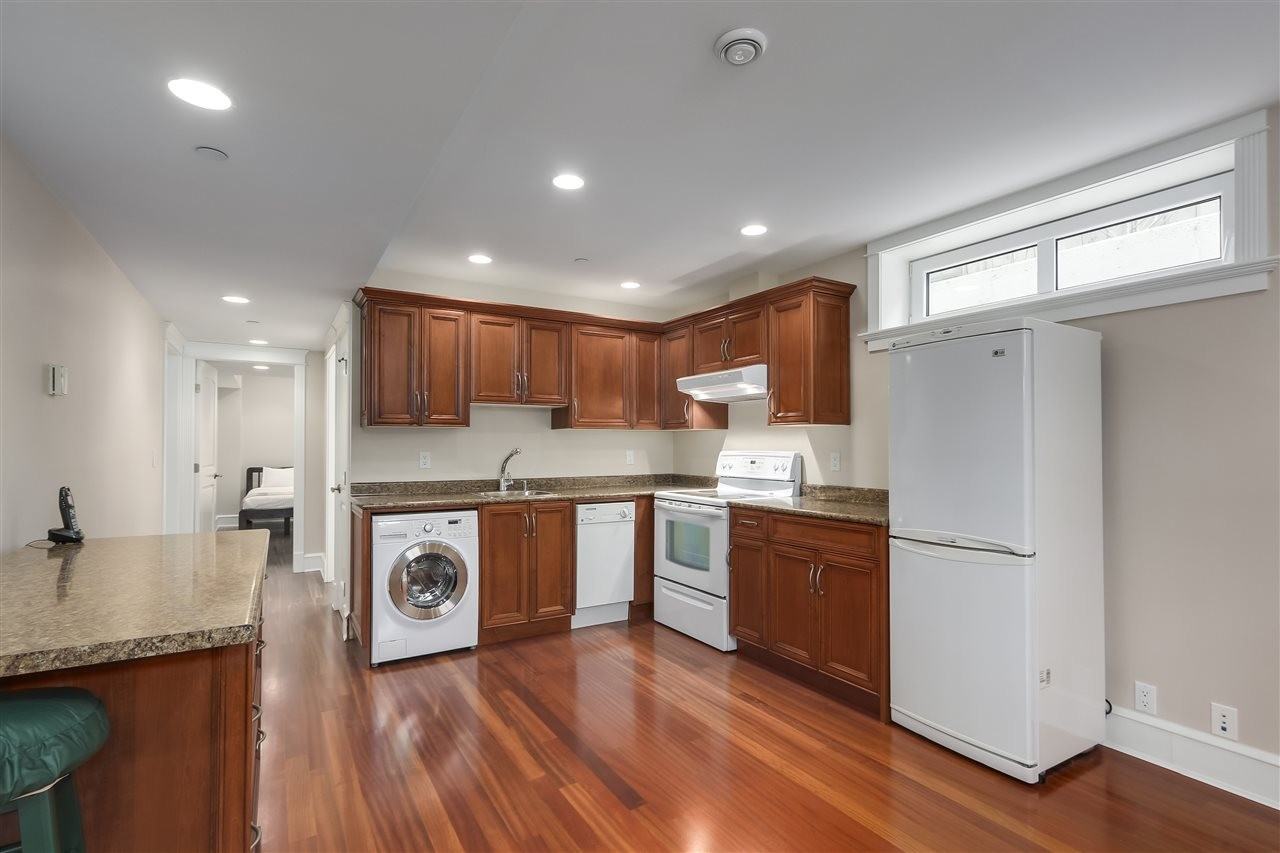 Blanca St & W 4th Ave, Vancouver, BC V6R 1R6 1 Bedroom House for 2,300