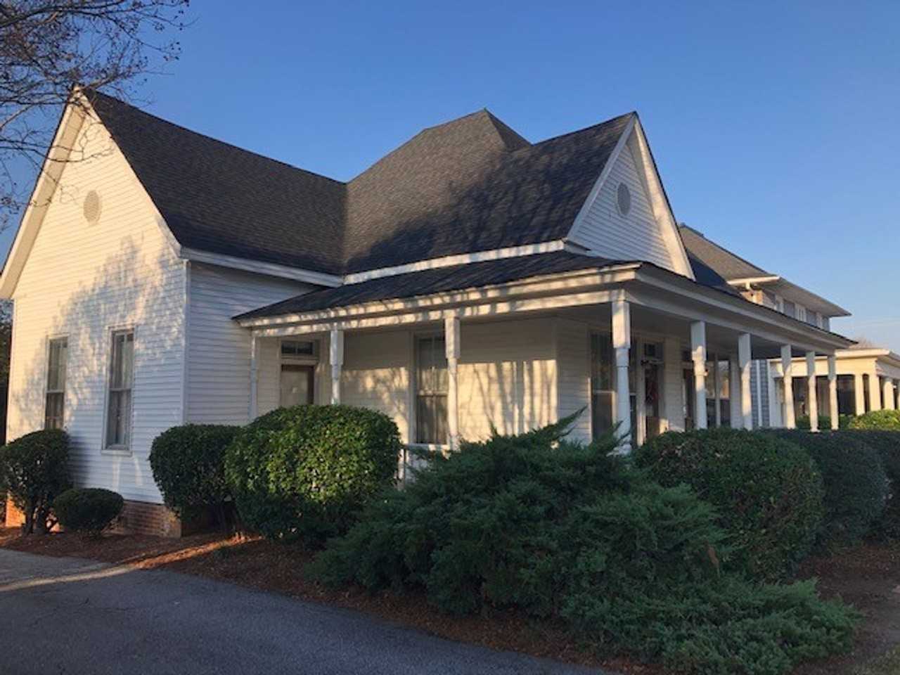 221 Hampton Ave Apartments in Greenwood, SC 29646 Zumper