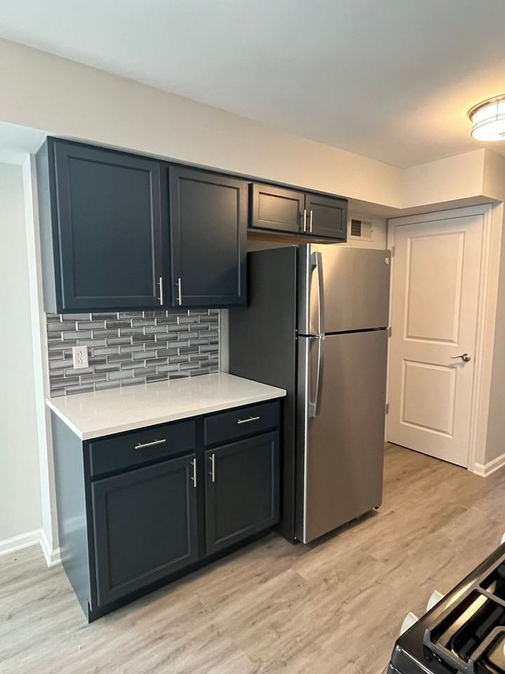 Broadmoor TownhomesOakmont St L Apartments 502 Broadmoor Dr