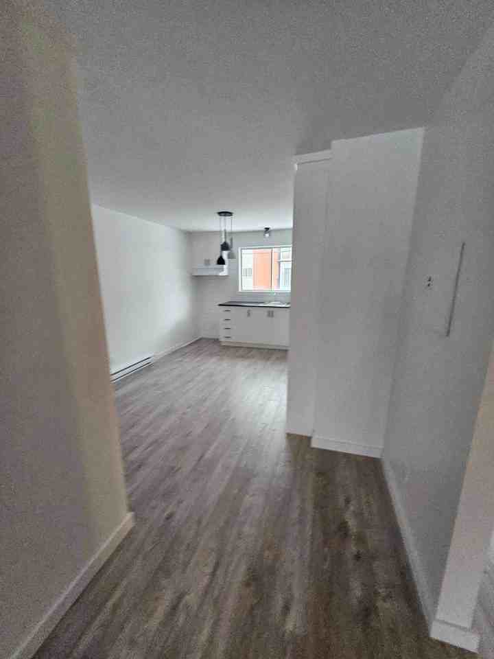 Regnault complex Apartments 200 Rue Régnault, Septîles, QC G4R 3T2