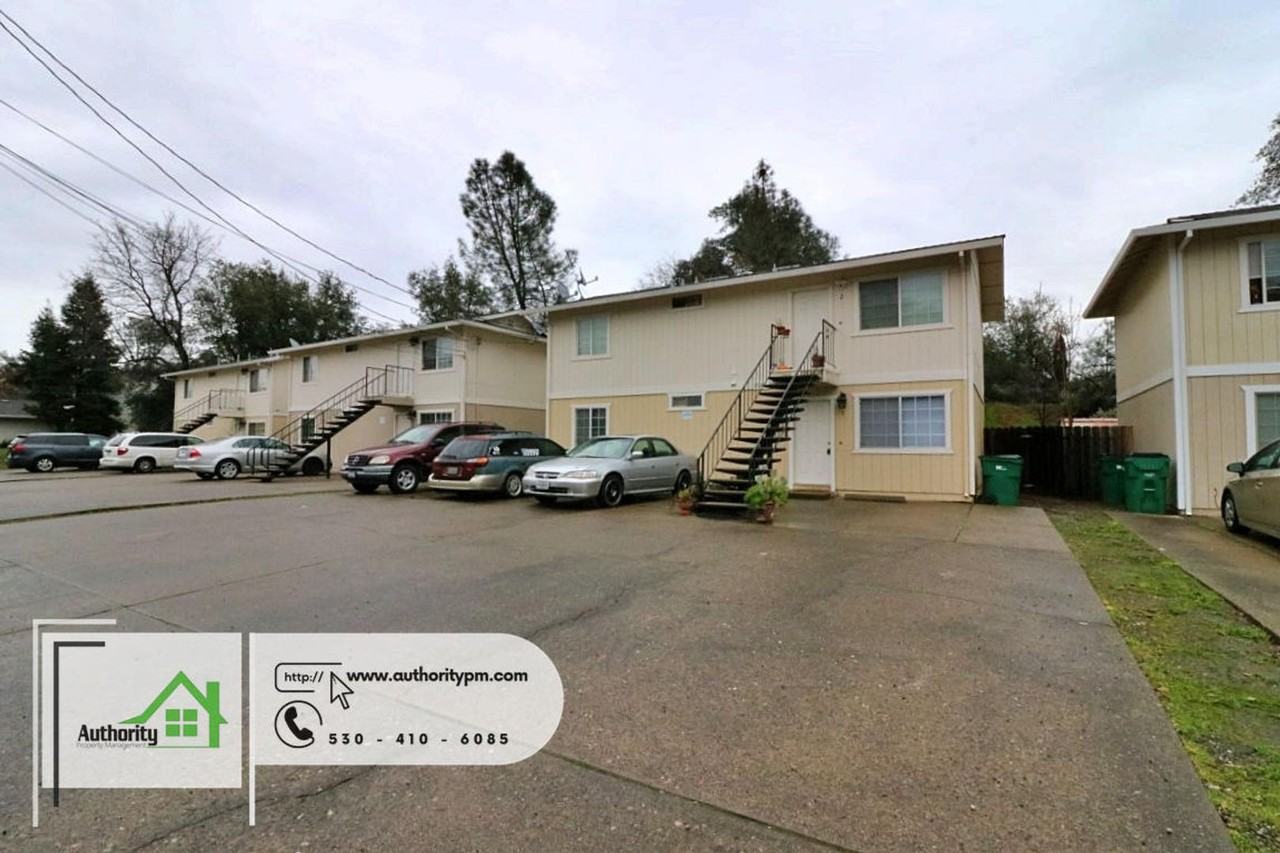 2067 Elizabeth Ave Apartments 2067 Elizabeth St, Shasta Lake, CA