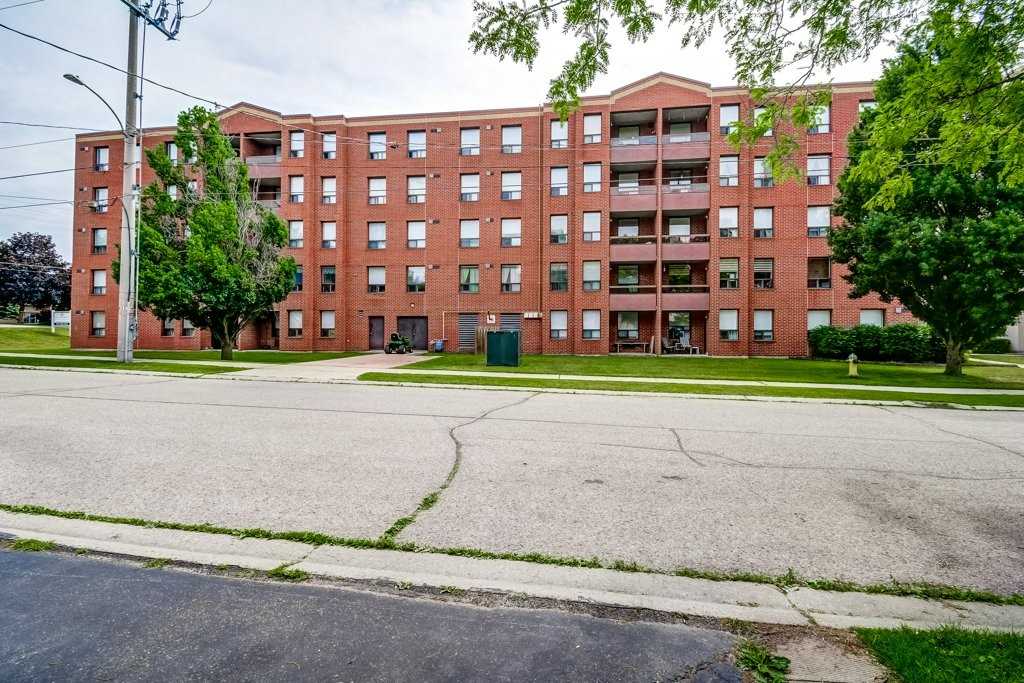 Queen's Park Residences Apartments 70 Queen St, Tillsonburg, ON N4G