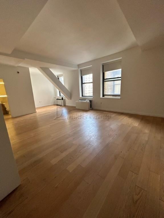 West St 3205, New York, NY 10004 3 Bedroom Apartment for 4,700/month